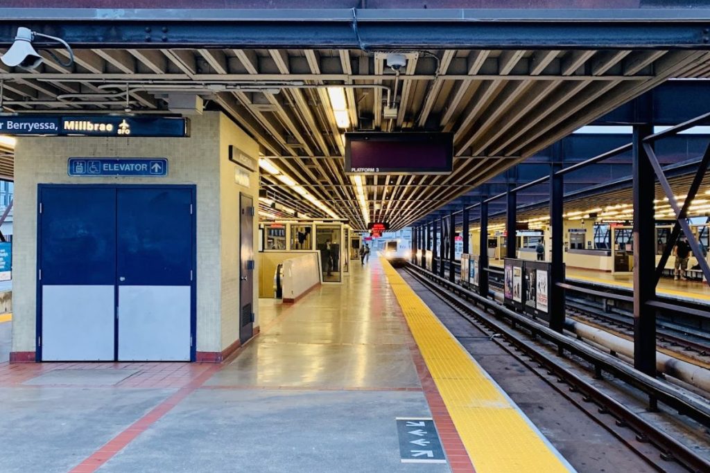 MacArthur BART Station
