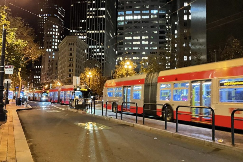 Market St & 1st St